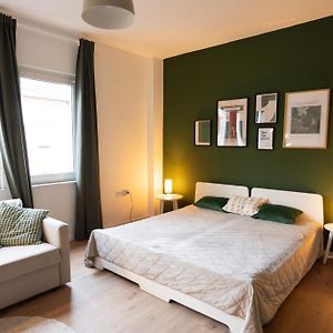 Big Apartment With Parking, 30 Min To Duesseldorf